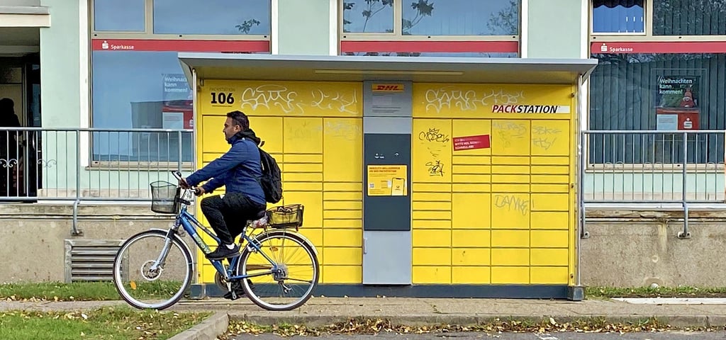 Aus der Packstation 106 in der Moskauer Straße bekam Erhard Rhein sein Paket nicht.