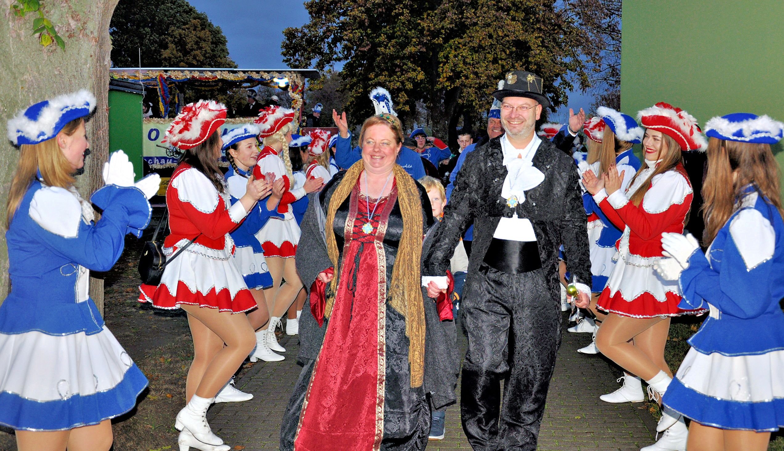 Karneval: Rico I. und Syrka I. regieren in Rochau im Kreis Stendal