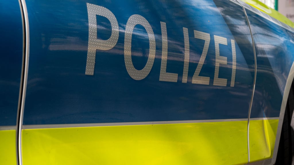 In Wolmirstedt haben unbekannte Täter zwei Zigarettenautomaten sprengen wollen.