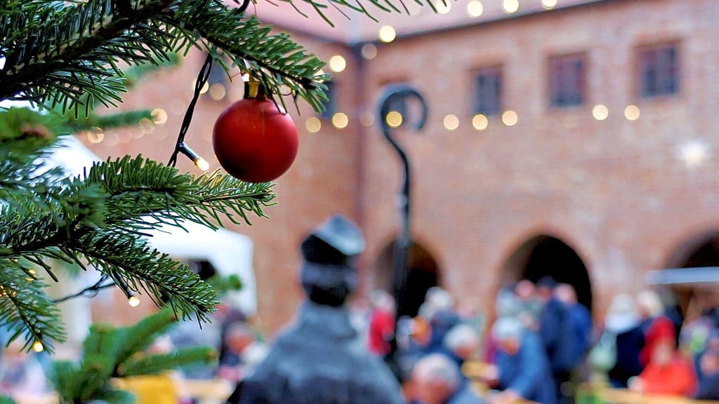 Der Adventsmarkt soll am Wochenende des 2. und 3. Dezember wieder Groß und Klein ins Kloster Jerichow locken.
