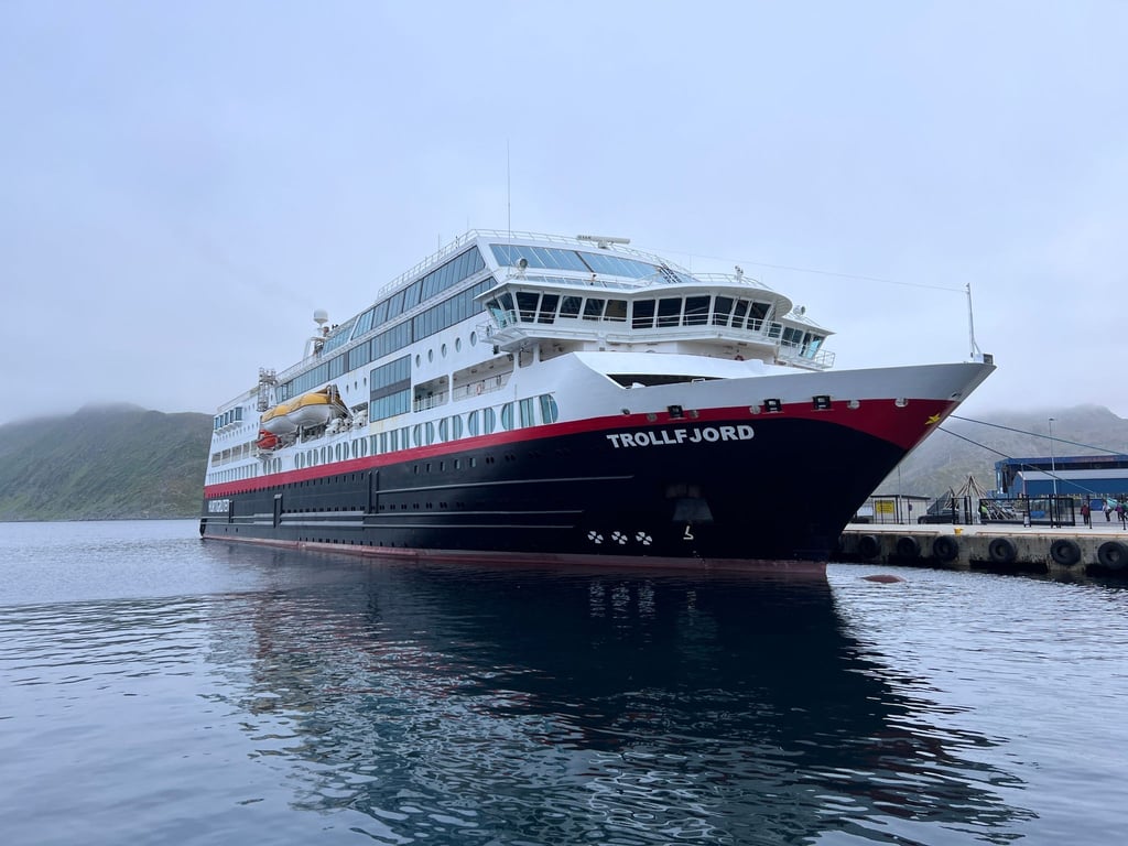 Die „MS Trollfjord“ befährt seit 2023 wieder die Arktis-Route von Bergen nach Spitzbergen.