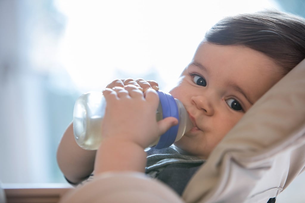 Vorsicht: Estragol: Warum Eltern ihrem Baby keinen Fencheltee geben sollten