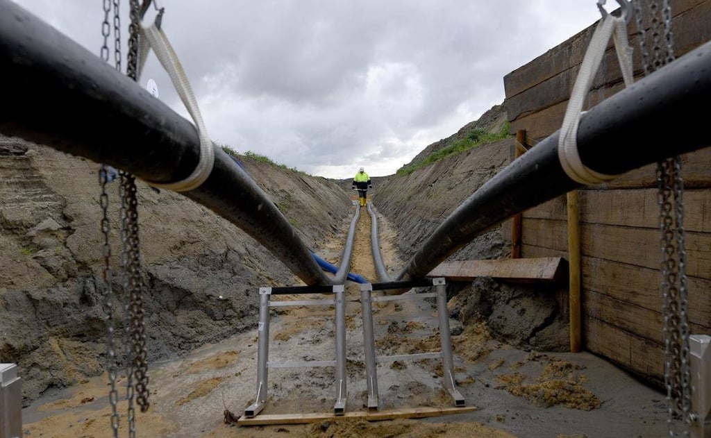 Die Kabel der künftigen Stromtrasse "Südostlink" sollen zumeist in offener Grabenbauweise verlegt werden.
