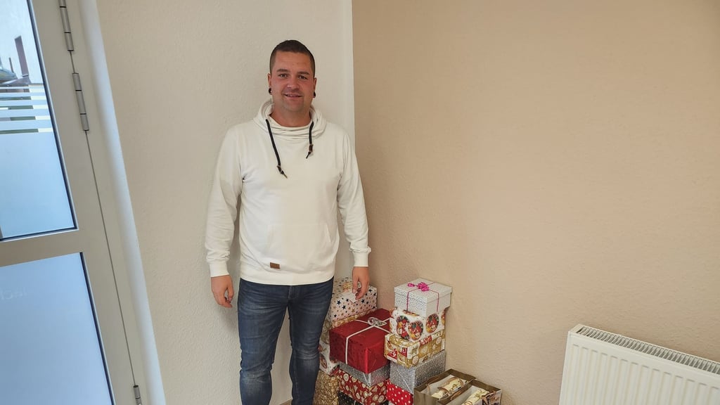 Daniel Seese vom Wansleber Bürgerservice sammelt auch in diesem Jahr die Päckchen. Dieses Bild entstand im vergangenen Jahr mit dem "ersten Schwung".