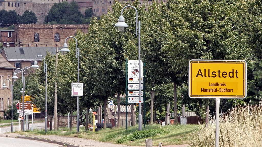Symbolfoto - Fahrer von Elektroautos haben in puncto Laden in Allstedt momentan noch schlechte Karten.