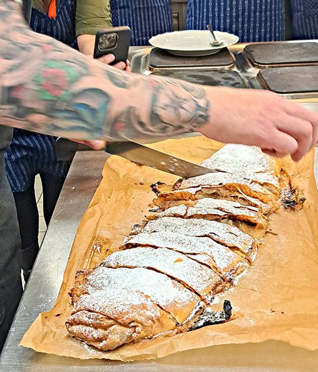 Der fertige Apfelstrudel von Lucas Huemer