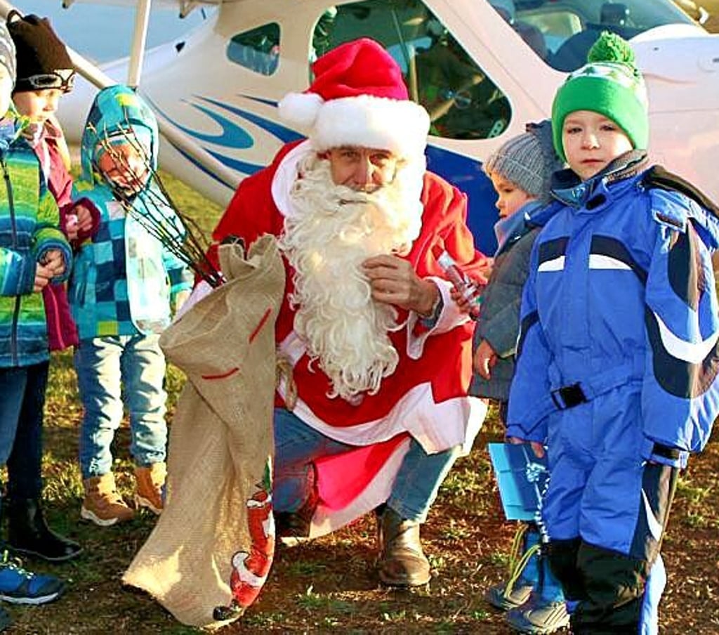 Der Nikolaus soll in diesem Jahr wieder auf dem Flugplatz landen.