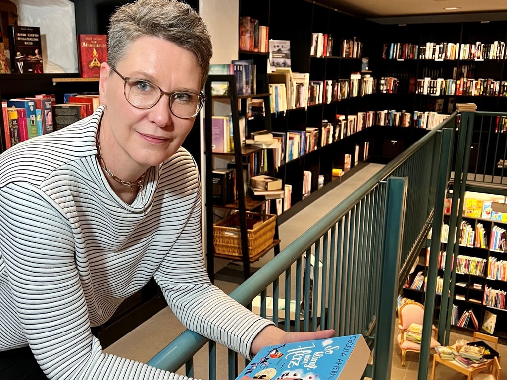 Sandra Streiber betreut die Bibliothek in Plötzkau