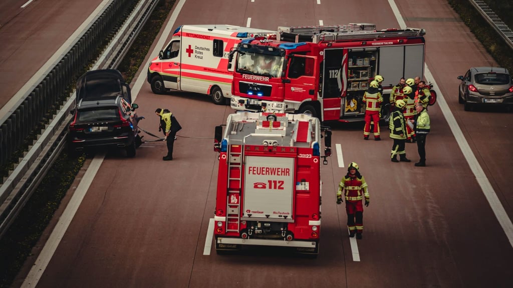 Der Unfall ereignete sich auf der A 9 kurz vor dem Parkplatz Mosigkauer Heide.