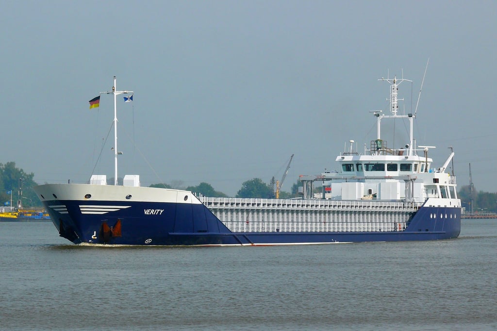 Der Frachter „Verity“ vor Kiel.