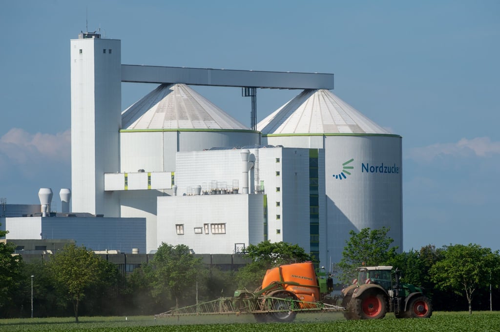 Silos der Nordzucker AG in der Börde.