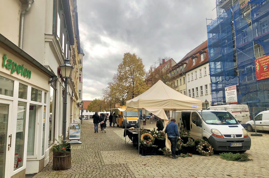Die Wochenmärkte in Zeitz, hier am Roßmarkt, sind ausgeschrieben worden. Wer wird sie ab Januar 2024 durchführen?