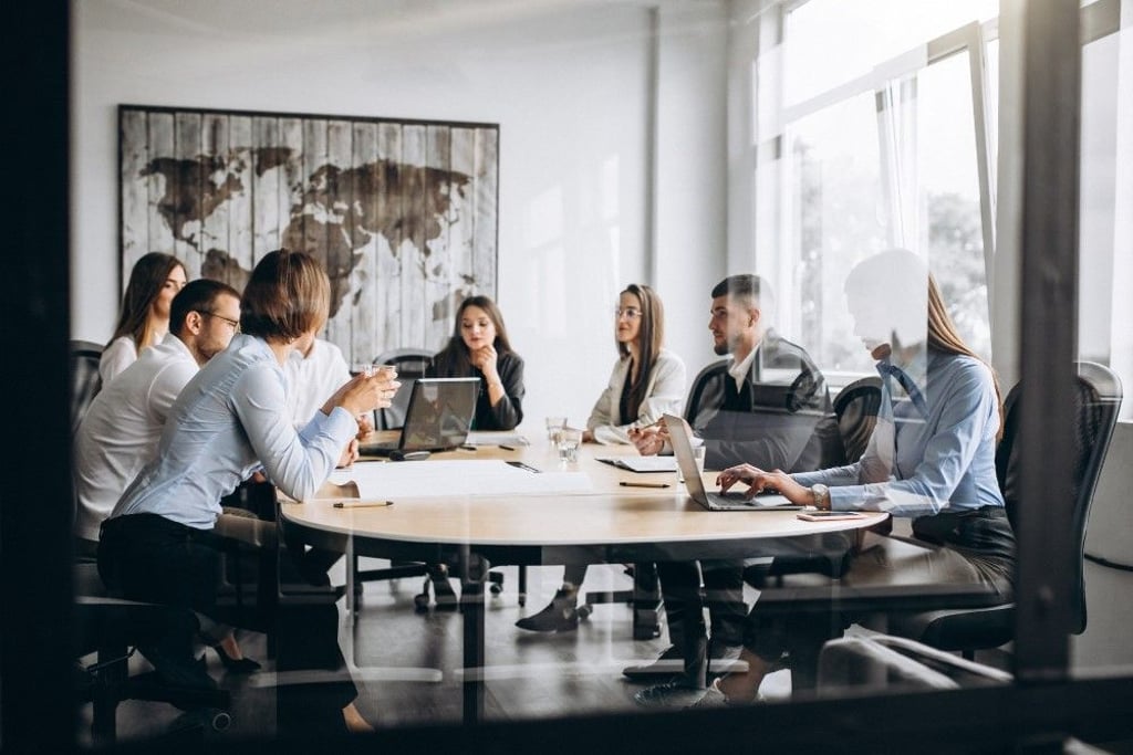 Zeitarbeit und Interim Management: Wachsende Flexibilität und Integration im Fokus des deutschen Arbeitsmarktes.