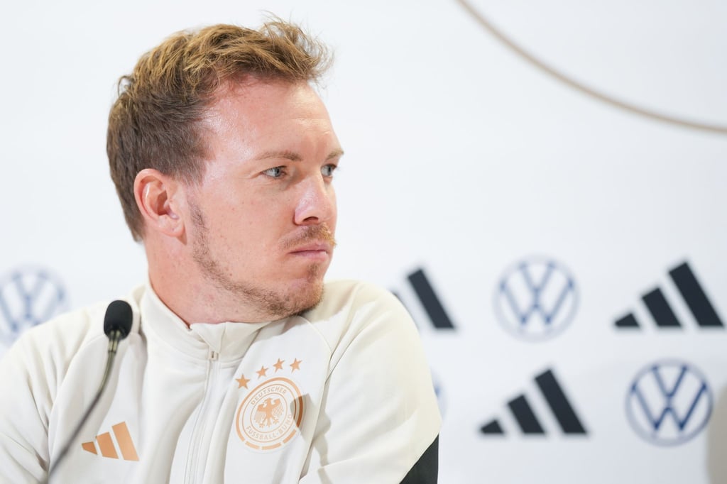 Schaut mit Spannung auf Deutschlands mögliche Gruppengegner: Bundestrainer Julian Nagelsmann.