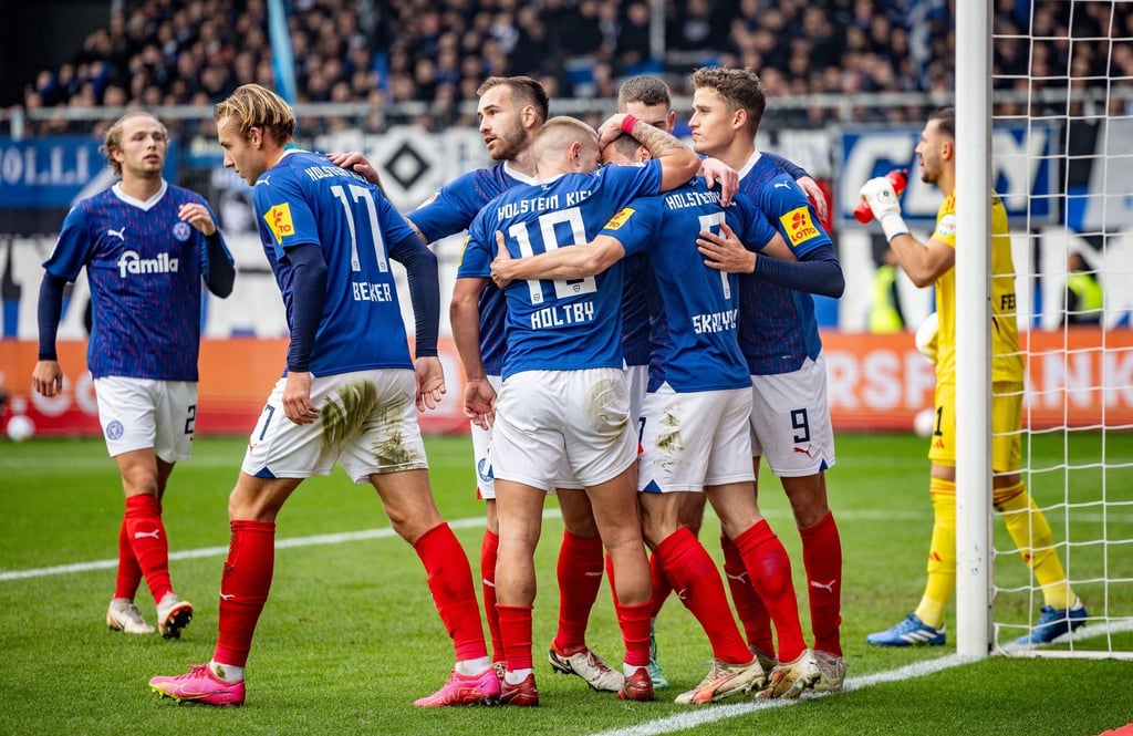 Nordderby: Kiel holte sich im Aufstiegskampf einen wichtigen Sieg gegen den HSV.