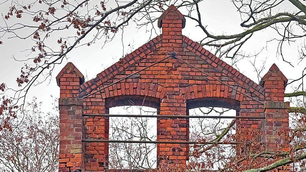 Der Steigerturm in Raguhn hat Hilfe nötig