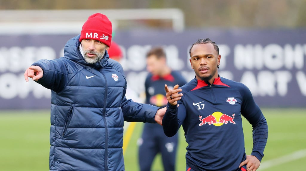 Rose und Openda im Training bei RB.