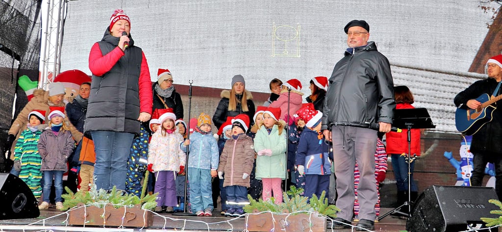 Der Weihnachtsmarkt in Parey findet wieder auf dem Platz an der Kirche statt. Termin ist der 9. Dezember. Mit dabei werden unter anderem Gemeindebürgermeisterin Nicole Golz, Pfarrer Andreas Breit und die Kindertagesstätte „Sonnenschlösschen“ sein.