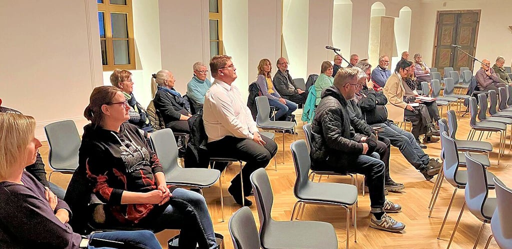 Rund 30 Gäste besuchten die Einwohnerversammlung.