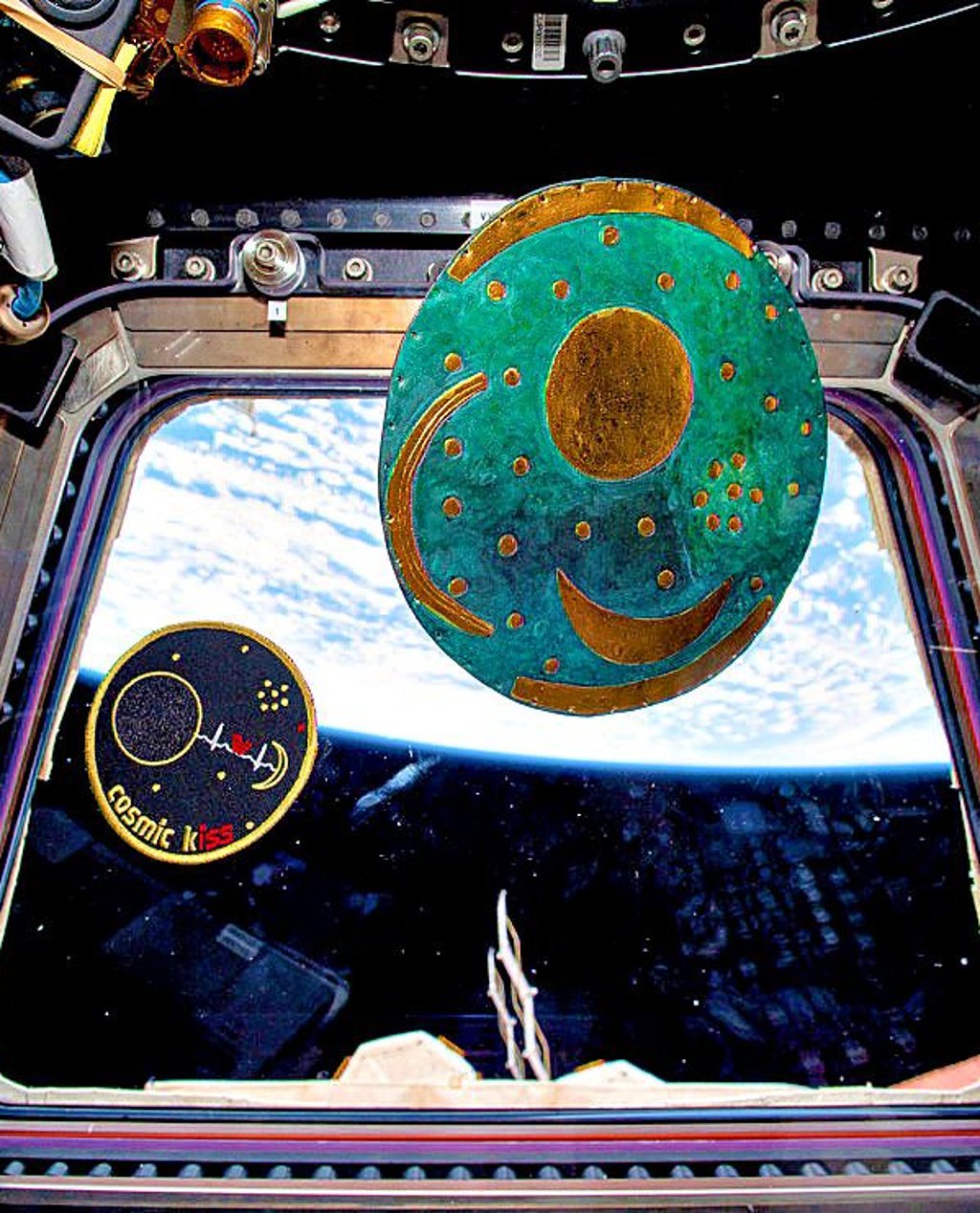 Eine Kopie der Himmelsscheibe von Nebra war mit auf der Raumstation ISS im Weltall.