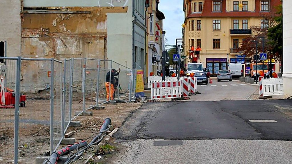 Hier kommen die Lkw von der Baustelle des Roland-Hauses und sollen eigentlich über die Magdeburger Straße Richtung Magdeburg fahren.