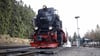 Wegen Orkanböen im Harz haben die Harzer Schmalspurbahnen (HSB) ihren Fahrbetrieb auf den Brocken eingestellt.