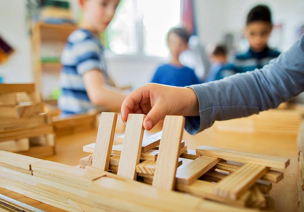 Eltern in Falkenstein/Harz sollen künftig mehr für die Kinderbetreuung zahlen.
