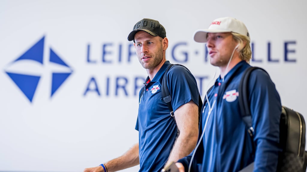 Vor dem Abflug? Peter Gulacsi und Emil Forsberg.