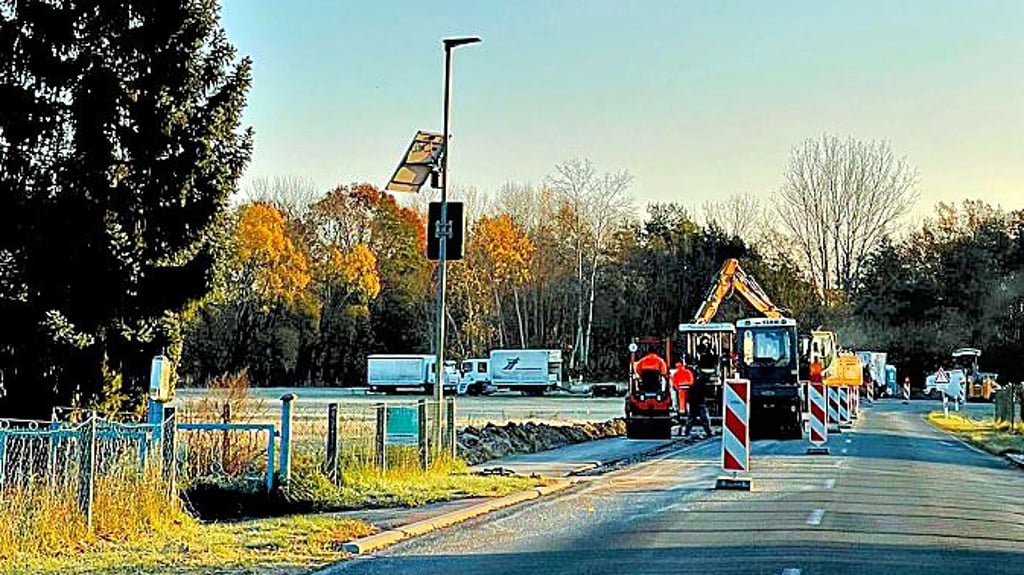 Am Abzweig nach Schmerz wird gebaut.