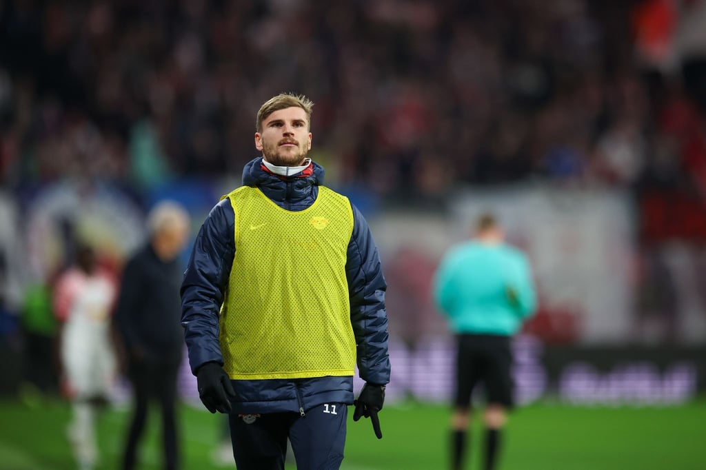 Leipzigs Timo Werner geht zur Erwärmung.