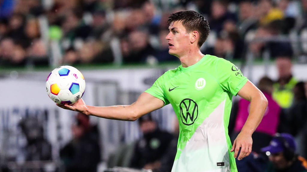 Außenverteidiger Joakim Maehle fällt beim VfL Wolfsburg im Heimspiel gegen RB Leipzig aus.