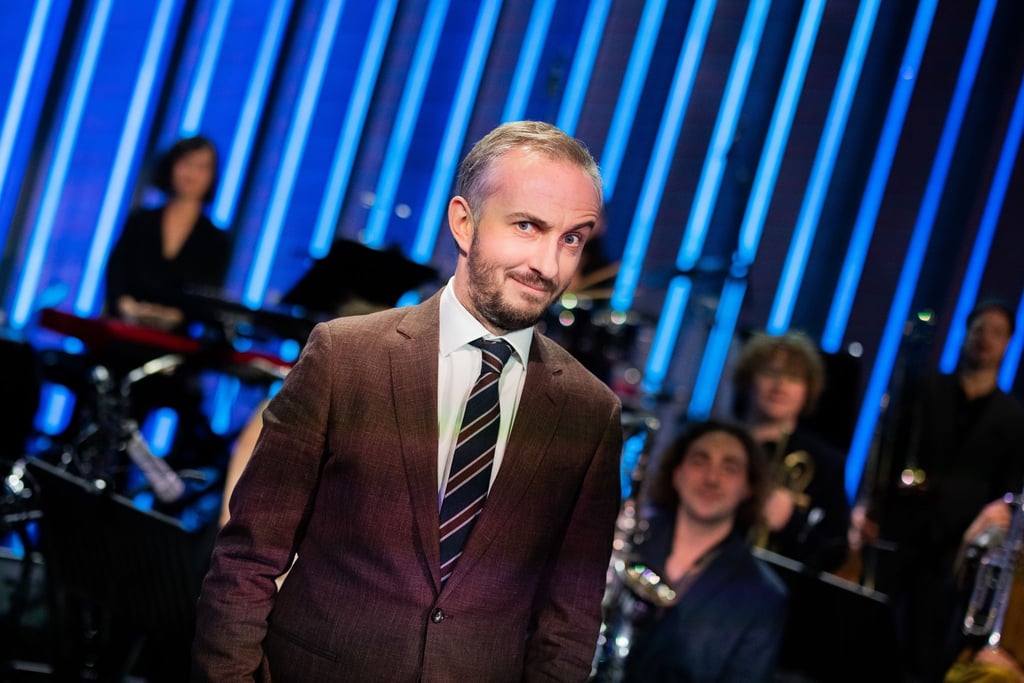 Jan Böhmermann war bereits mehrmals mit dem Rundfunk-Tanzorchester Ehrenfeld auf Tour.