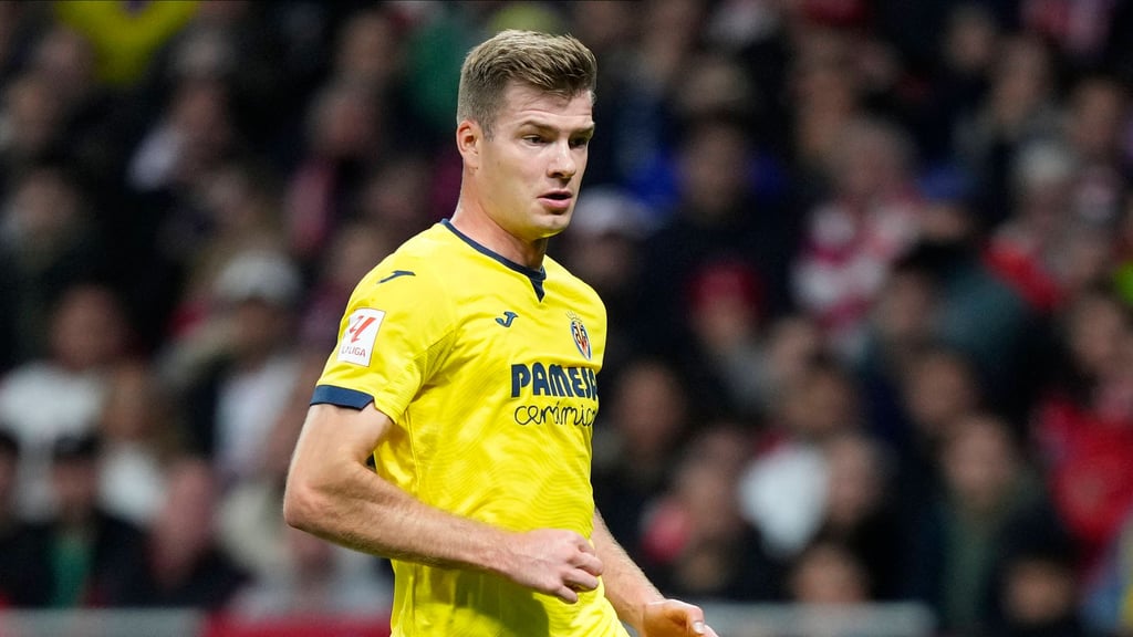 Alexander Sörloth im Dress vom FC Villareal.