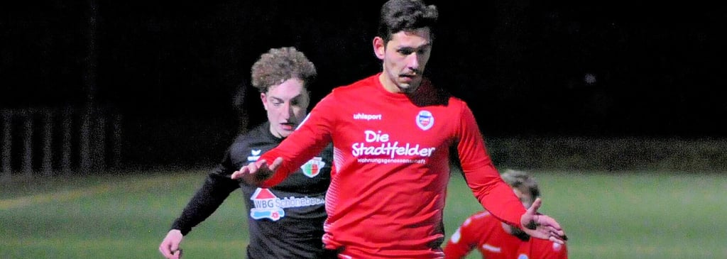 Moritz Scherl (links) und seine Mitspieler von Union Schönebeck waren meist nur der zweite Sieger im Duell gegen den Magdeburger SV Börde und mussten sich daher geschlagen geben.