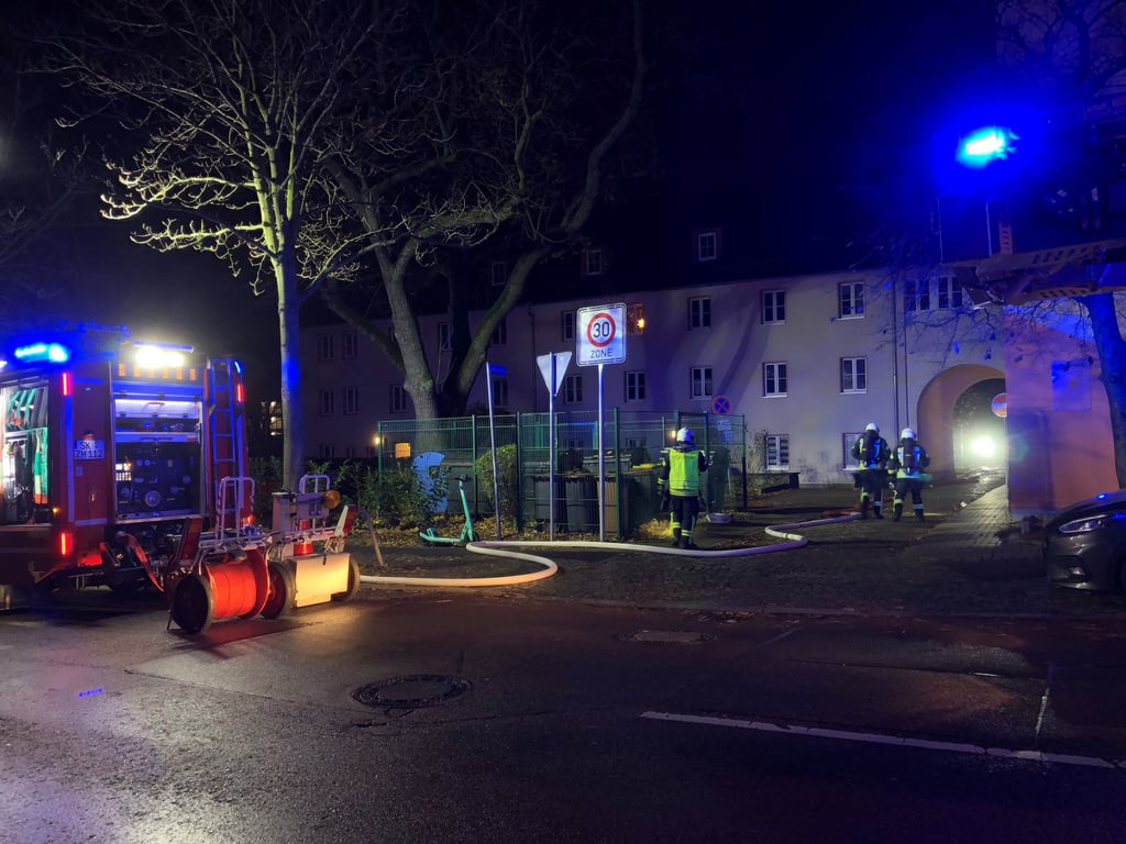 Die Feuerwehr Merseburg war Sonntagabend mit vier Fahrzeugen im Einsatz.