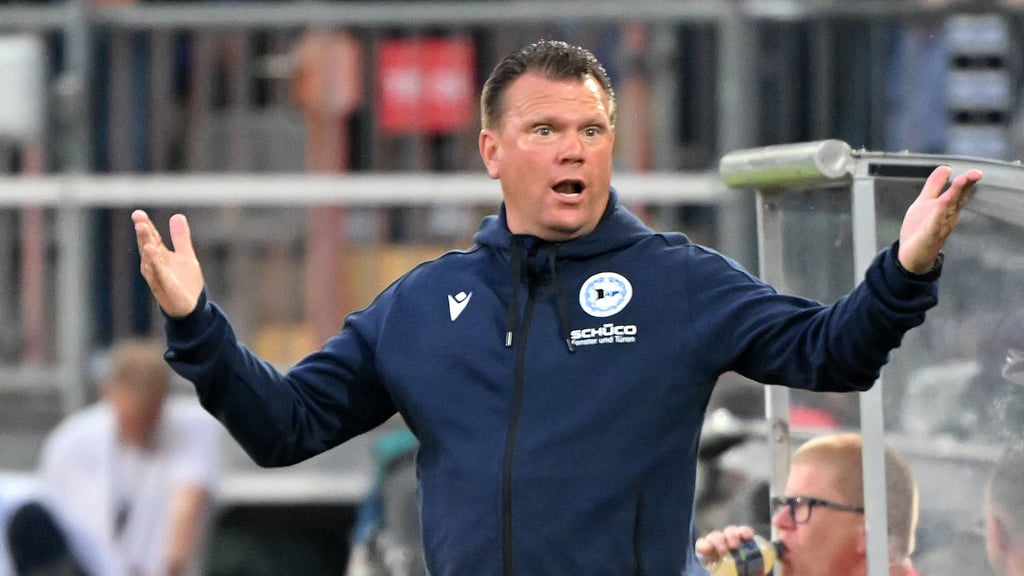 Uwe Koschinats letzte Station als Trainer bei Arminia Bielefeld: Er wird künftig die Geschicke beim VfL Osnabrück leiten.