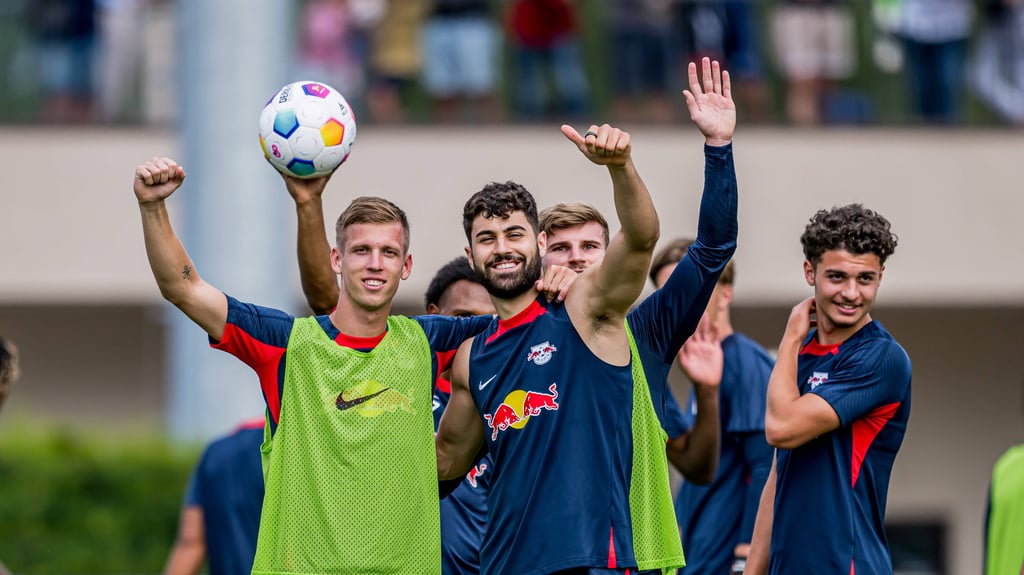 Ein letztes gemeinsames Bild von Josko Gvardiol und Dani Olmo.