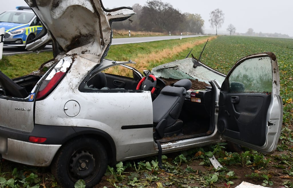 Die Fahrt endete auf einem Feld.