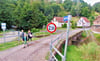 Diese Aufnahme von der baufälligen Wipper-Brücke wurde im Sommer gemacht. Seitdem ist vor Ort nichts weiter passiert.