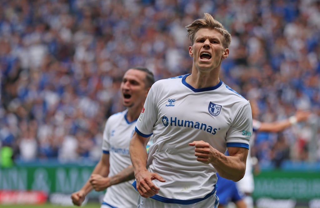 Luca Schuler freute sich total über seinen Treffer.