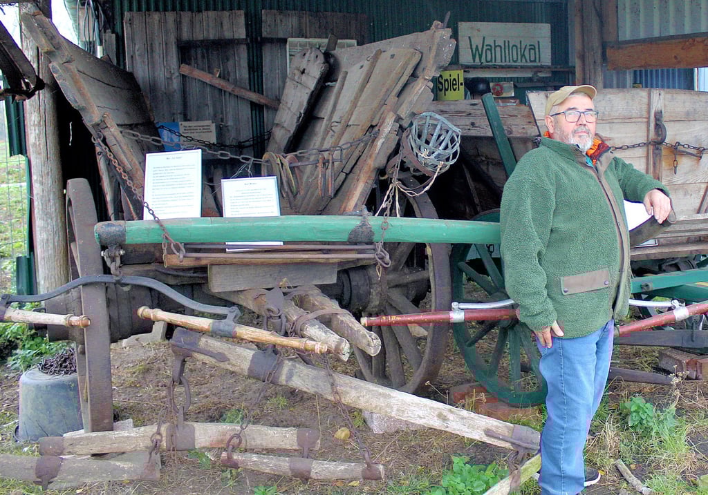 Mit der Rettung alter Ackerwagen begann die Sammelleidenschaft von Bodo Bretschneider.