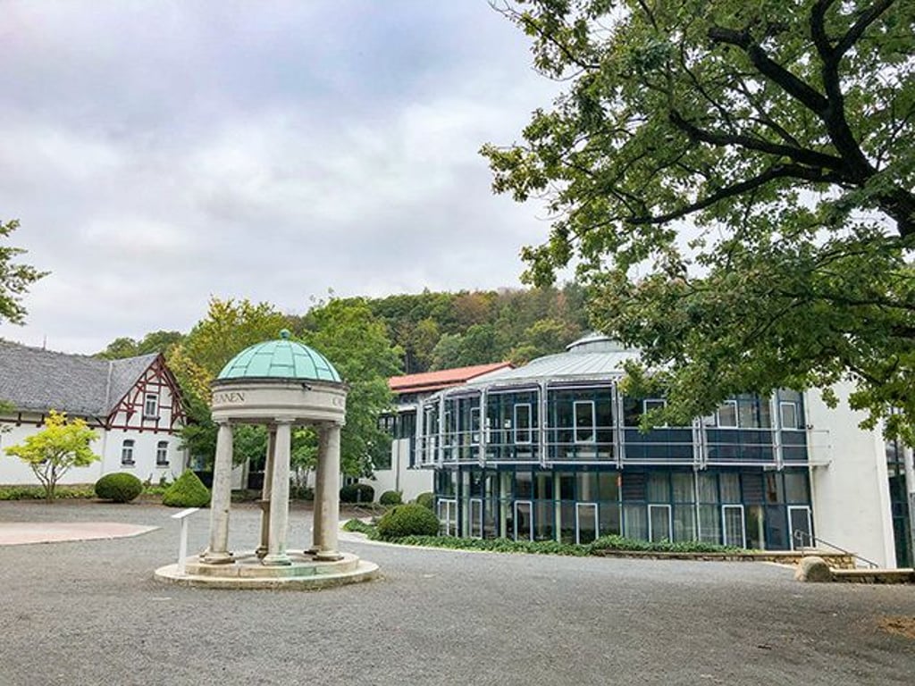 Seit 2013 geschlossen: das Kurzentrum in Bad Suderode. Das Gerichtsverfahren zu einem Rückkauf ruht aktuell.