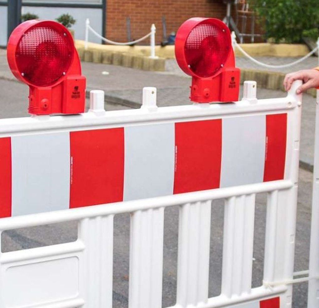 Die Landesstraße 205 in Naumburg-Henne ist erneut dicht. Die Öffnung am Sonntag erfolgte nicht offiziell. (Foto: