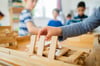 In Kindereinrichtungen herrscht vielerorts Personalmangel.