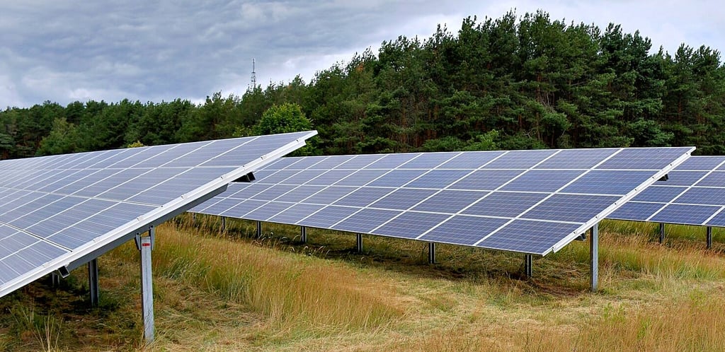 Immer wieder gibt es auch in der Einheitsgemeinde Gommern Anfragen zum Aufbau von Freiflächenphotovoltaikanlagen. Diese werden individuell behandelt und auf das Votum der jeweils davon betroffenen Ortschaft Rücksicht genommen. So soll es laut der Abstimmung im Bauausschuss auch bleiben.