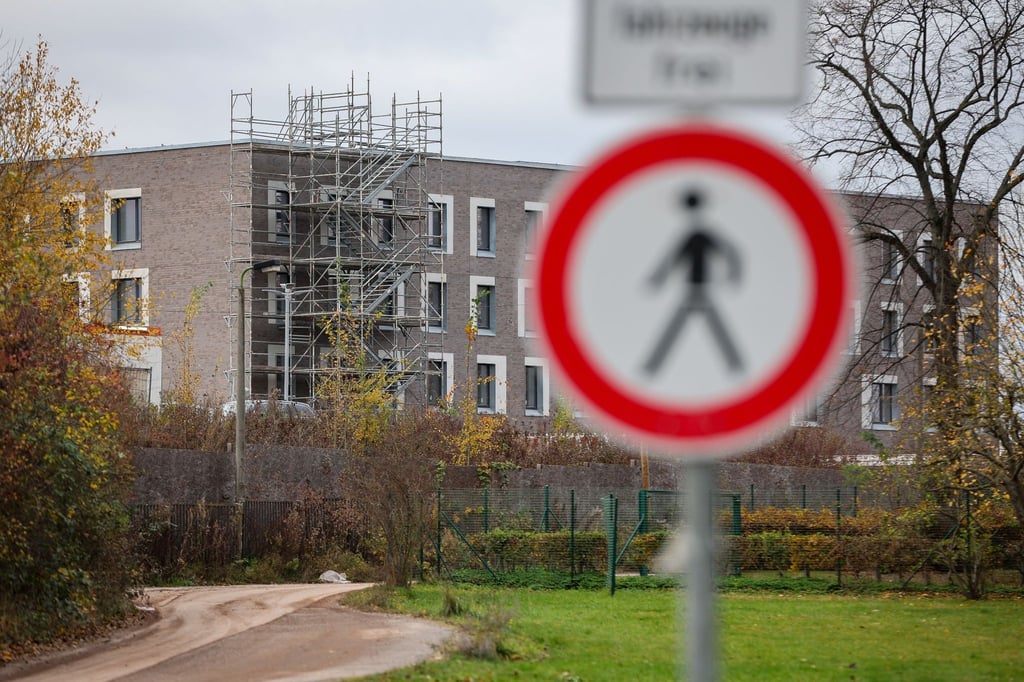 Blick auf die Baustelle der gemeinsamen Justizvollzugsanstalt von Sachsen und Thüringen.