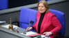 Bundestagspräsidentin Bärbel Bas (SPD) eröffnet die Plenarsitzung im Deutschen Bundestag.