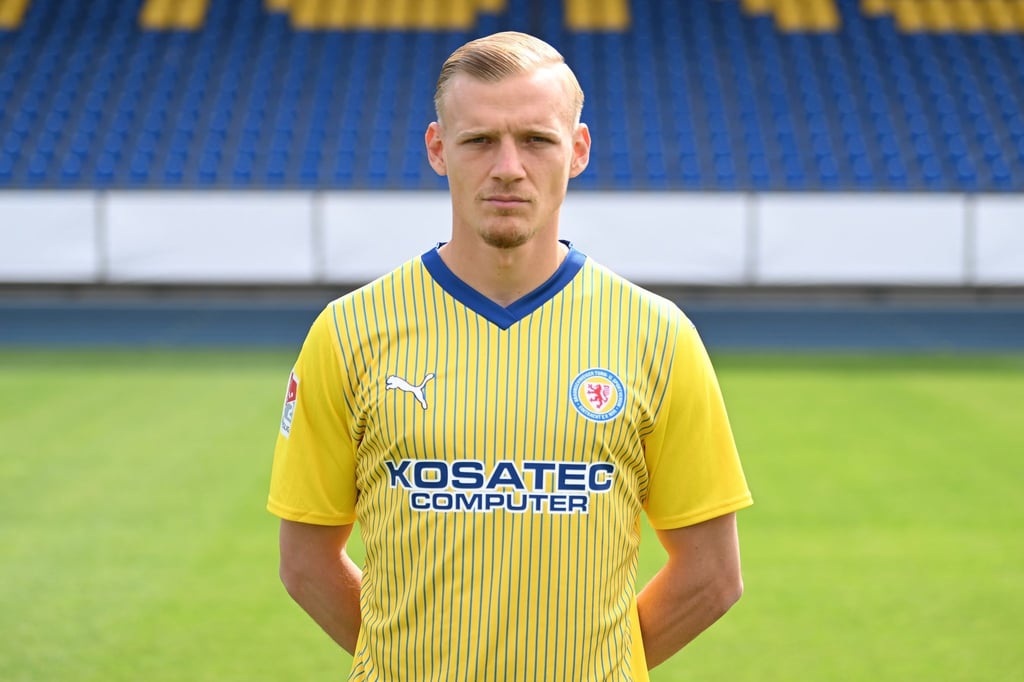 Saulo Decarli im Braunschweiger Eintracht-Stadion.