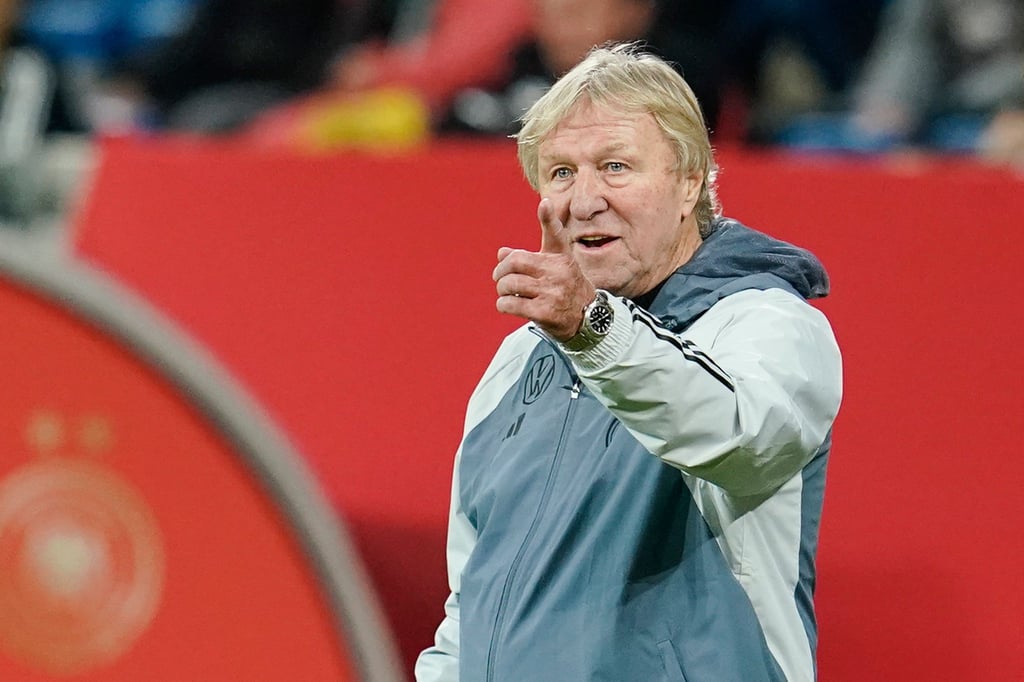 Will mit Deutschlands Fußballerinnen das Olympia-Ticket lösen: Horst Hrubesch.