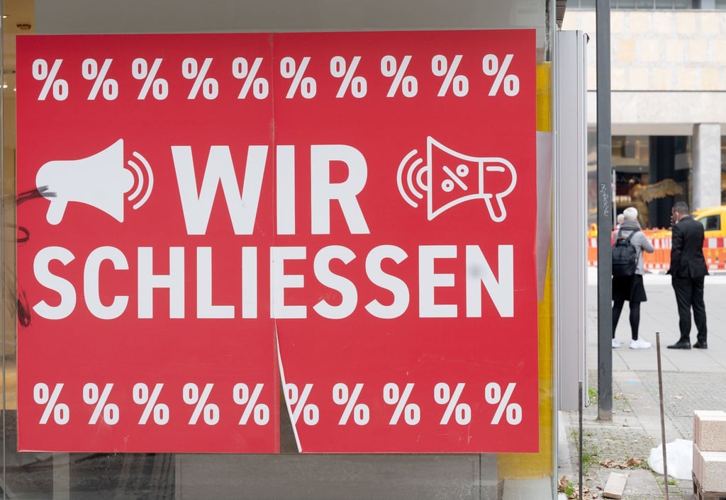 Keine guten Zeiten für Unternehmer: Immer mehr Firmen in Deutschland droht Experten zufolge wegen schwächelnder Konjunktur und steigender Kosten die Insolvenz.
